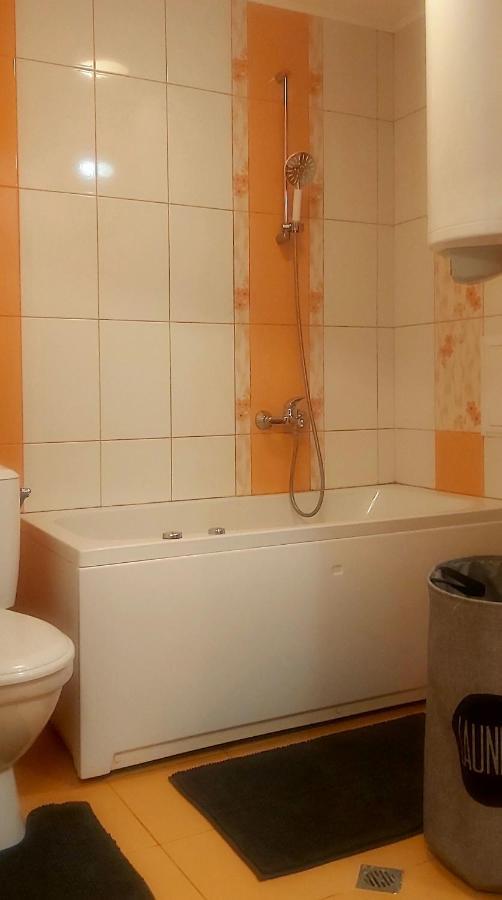 Saint Nicholas Varna Lovely 2 Bedroom Apartment With Sunny Garden Exteriör bild