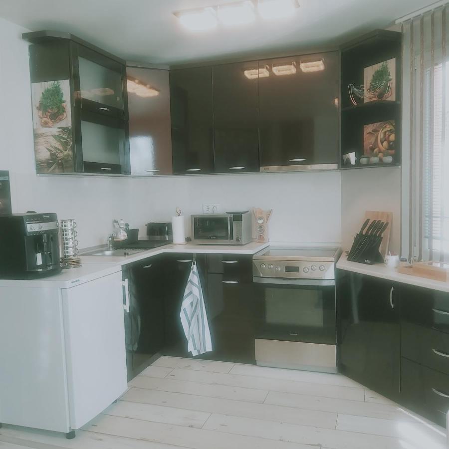 Saint Nicholas Varna Lovely 2 Bedroom Apartment With Sunny Garden Exteriör bild