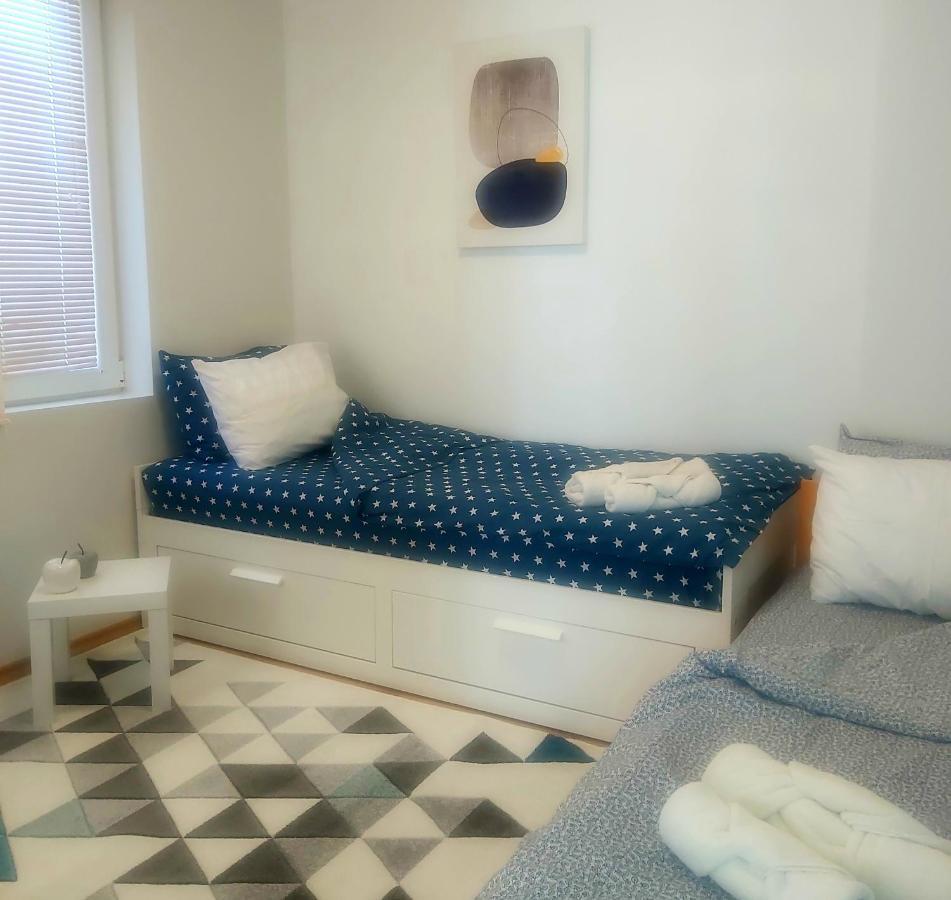 Saint Nicholas Varna Lovely 2 Bedroom Apartment With Sunny Garden Exteriör bild